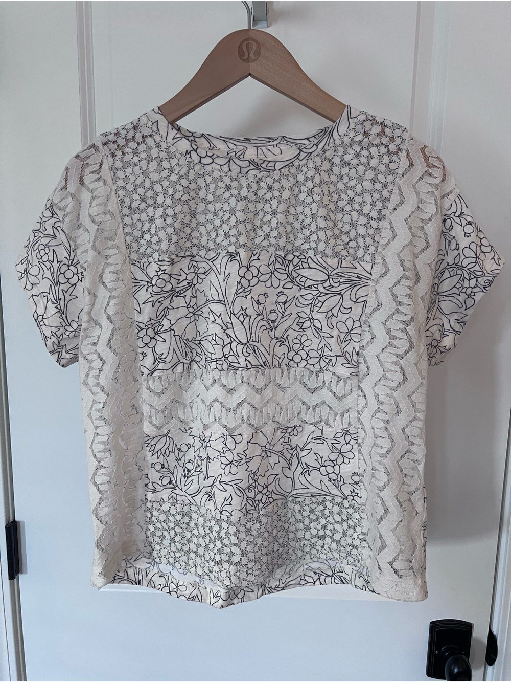 Anthropologie Floral and Lace Short Sleeve Tee Shirt Black and Ivory Sheer XS